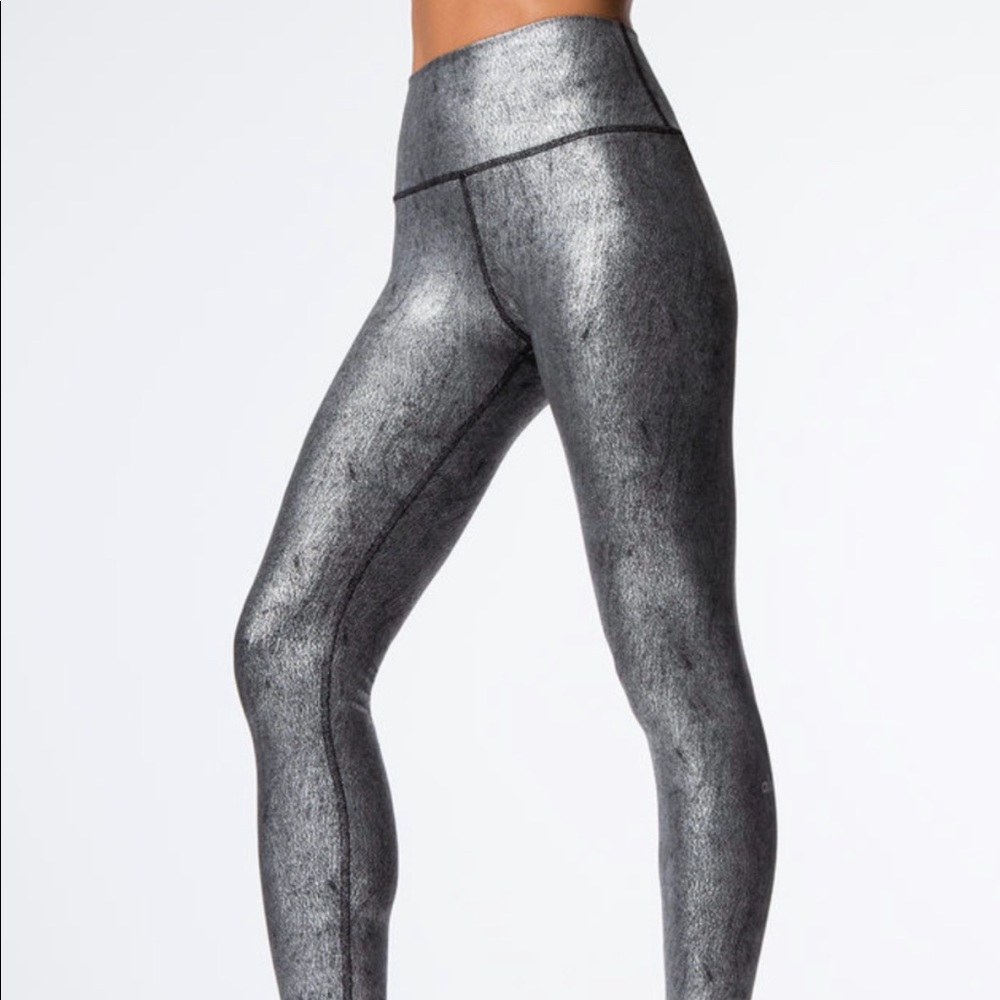 Alo Yoga Metallic High-Waist Airbrush Legging